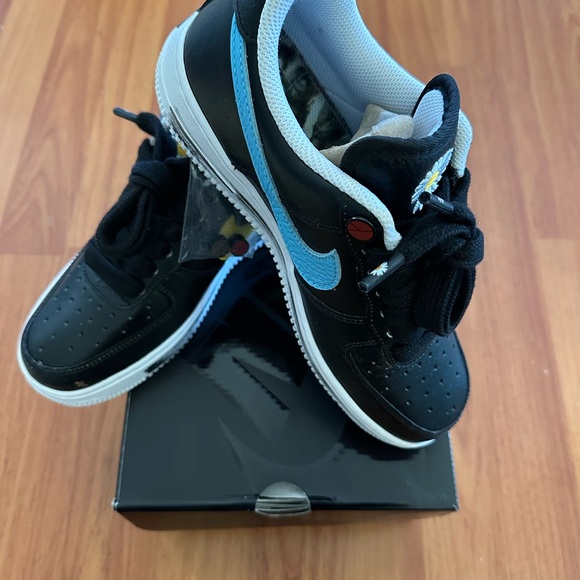 Nike Air Force 1 Para-Noise 3.0. Limited Edition from Nike Sneakers App drop. - Picture 3 of 5